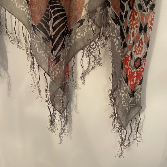 H&M printed scarf - Picture 3 of 4
